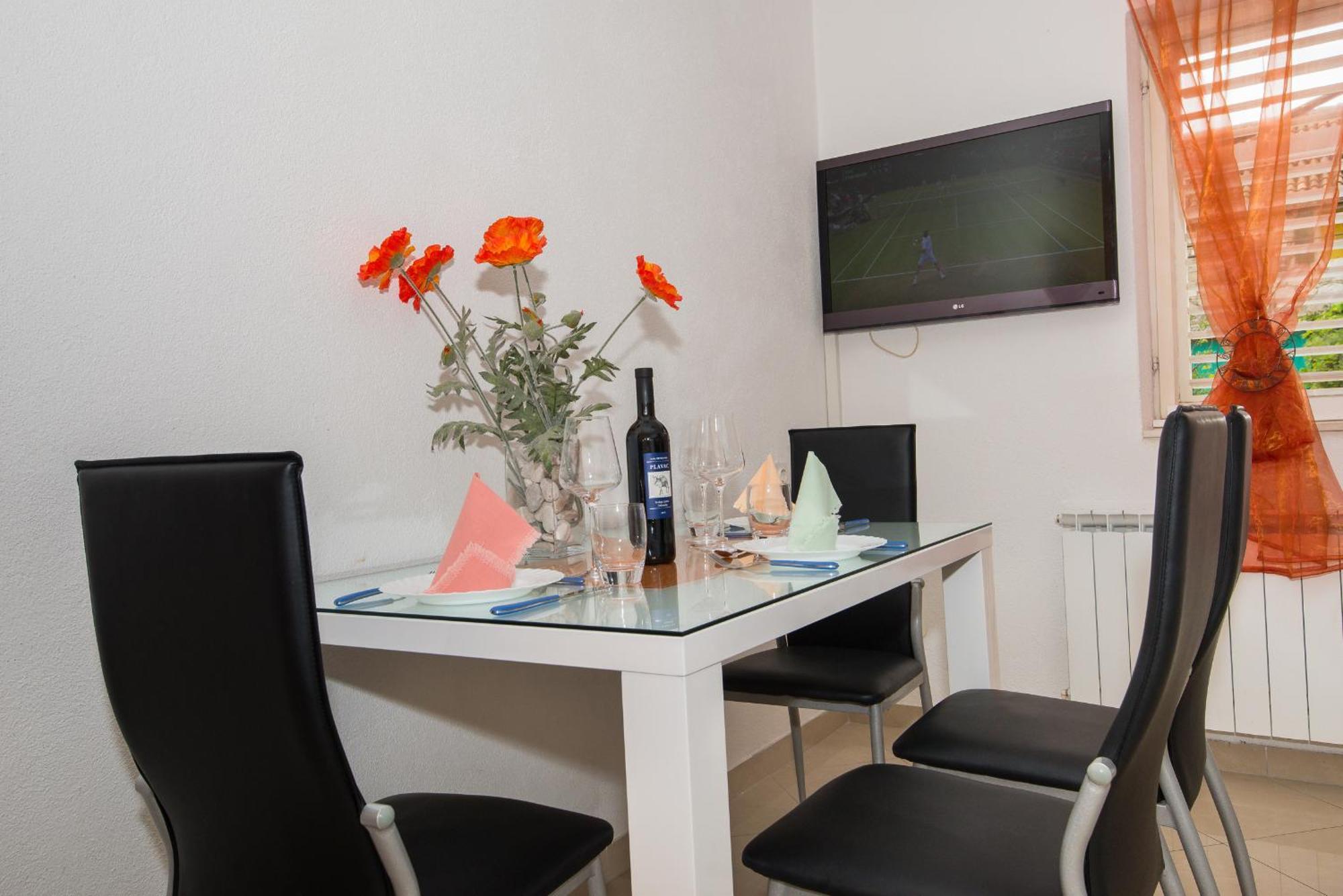 Marieta Apartment *