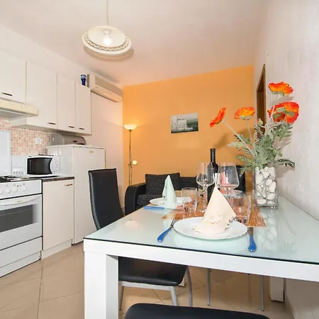 Apartments Marieta Makarska Room photo