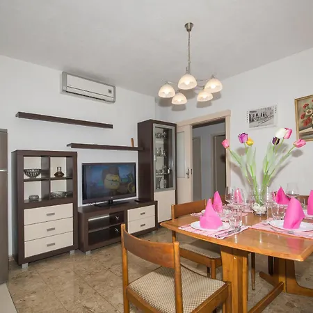 Apartments Marieta Makarska Room photo