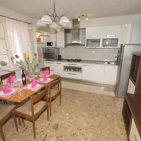 Apartments Marieta Makarska Exterior photo