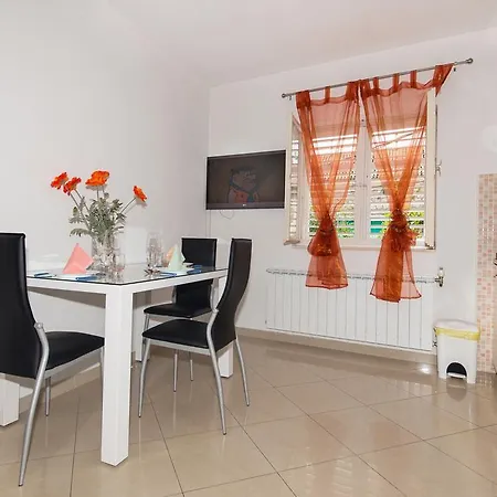 Apartments Marieta Makarska Exterior photo