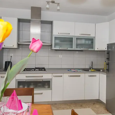 Apartments Marieta Makarska Exterior photo